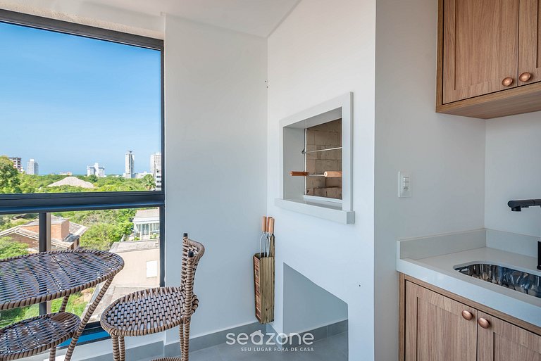 Apto c/ parrilla cerca del mar en Perequê FEL0502