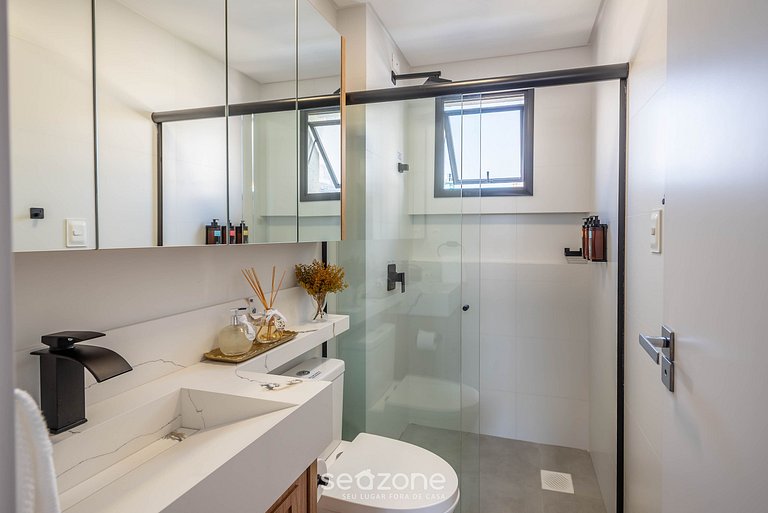 Apto c/ parrilla cerca del mar en Perequê FEL0502