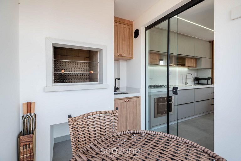 Apto c/ parrilla cerca del mar en Perequê FEL0502