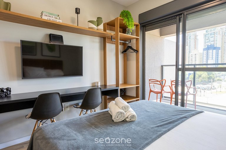 Estúdio Completo a 120 m do Metrô HMR0602