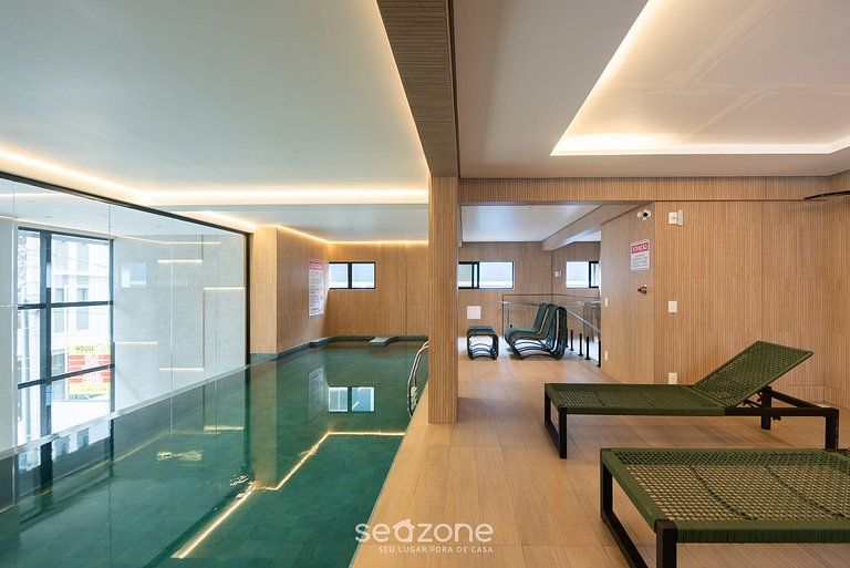 Studio a 220m do Mar em prédio c/ piscina SFR0312