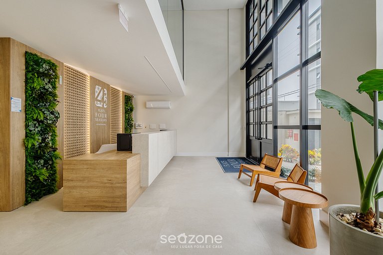 Apartamento em condomínio a 180 m da praia SFR0401