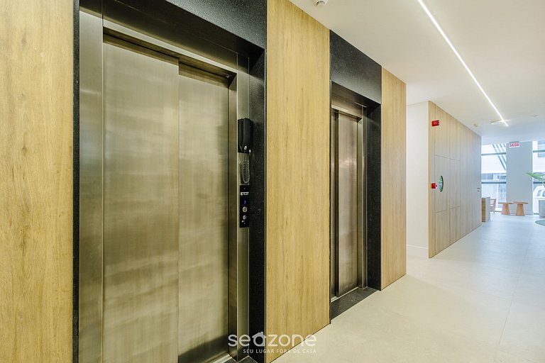 Apartamento em condomínio a 180 m da praia SFR0401