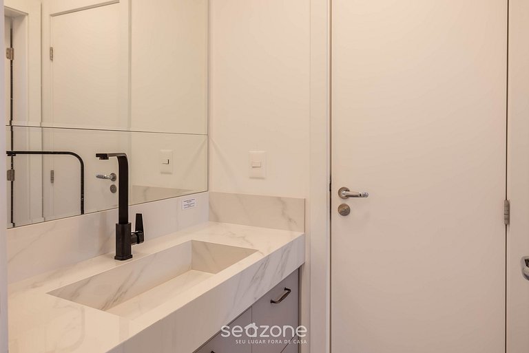 Apto c/ churrasq. a 450m do mar, Perequê SRF0601