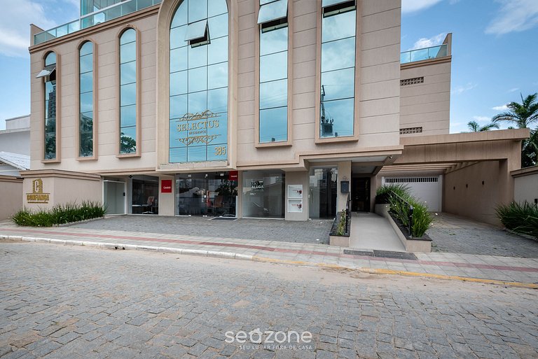 Apto c/ parrilla a 450 m del mar, Perequê SRF0601