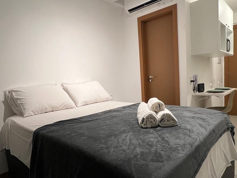 Studio a 500m da Praia em edf. c/ piscina ZNB1508