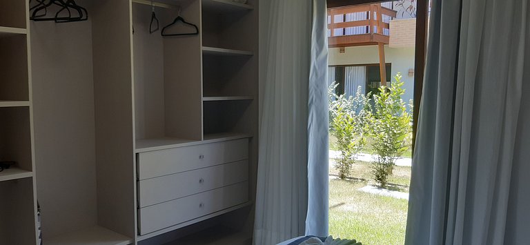 Casa em Condo. c/ Piscina e Churrasqueira PCR0009