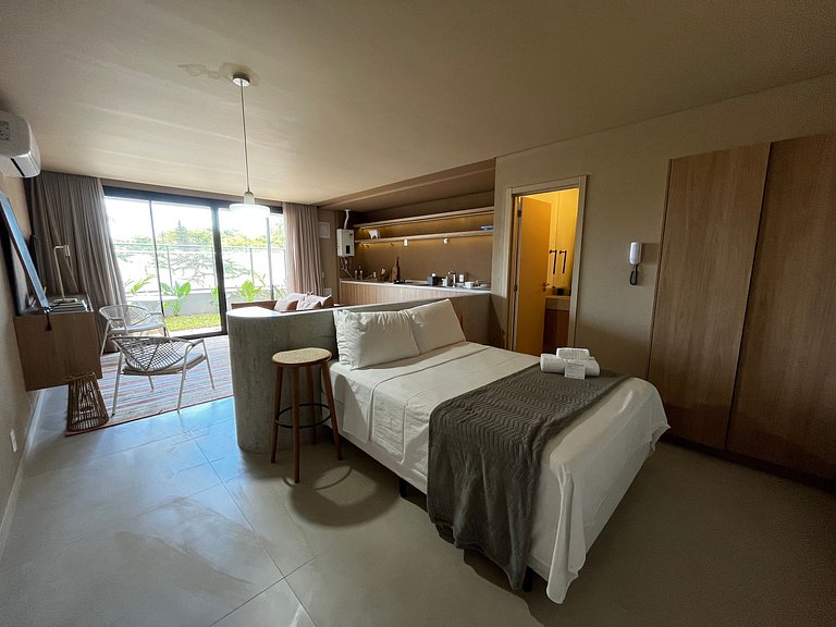 Estúdio em Cond. c/ Piscina e Academia CUO0114