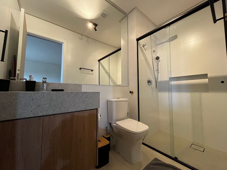 Estudio en Cond. con Piscina y Gimnasio CUO0114