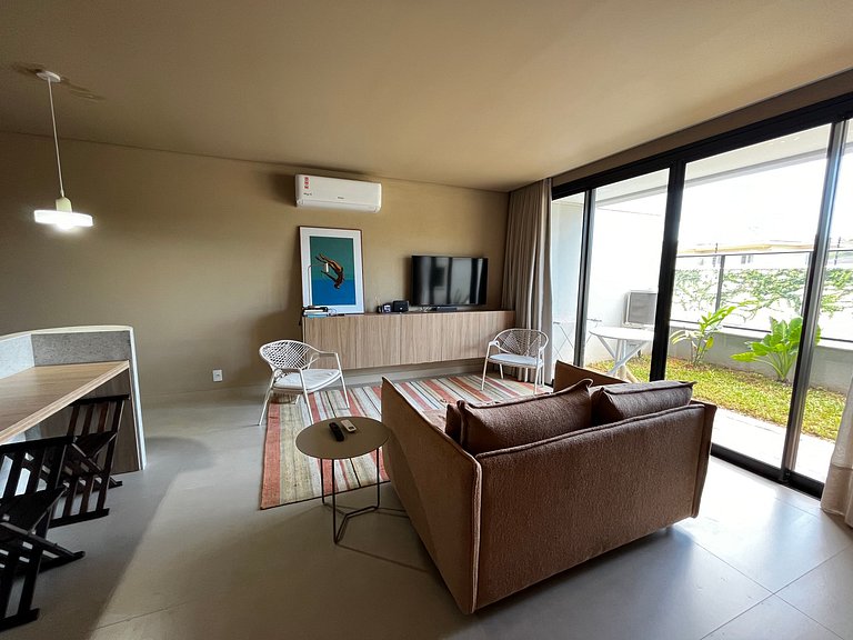 Estúdio em Cond. c/ Piscina e Academia CUO0114