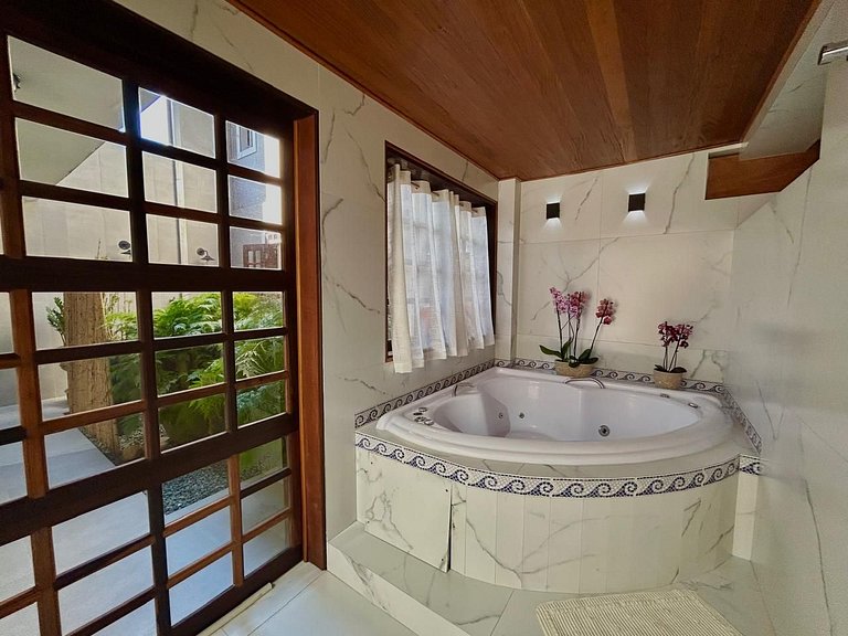 Apto c jacuzzi y jardín, 350 m de la Playa PSN002