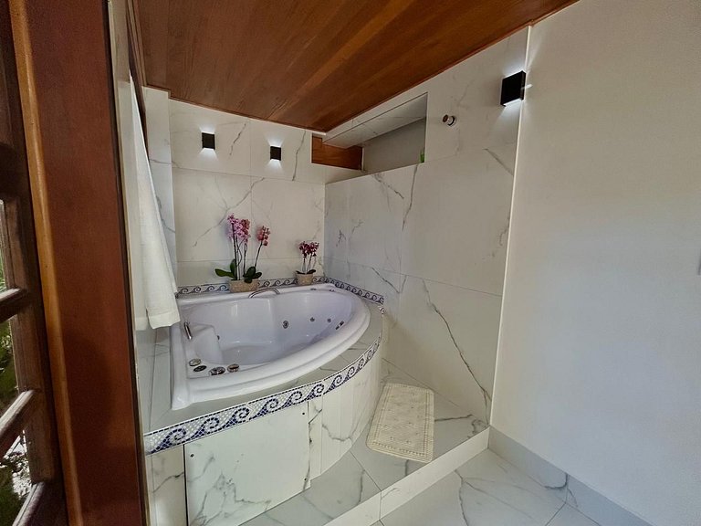 Apto c/ jacuzzi e jardim a 350m da Praia PSN002