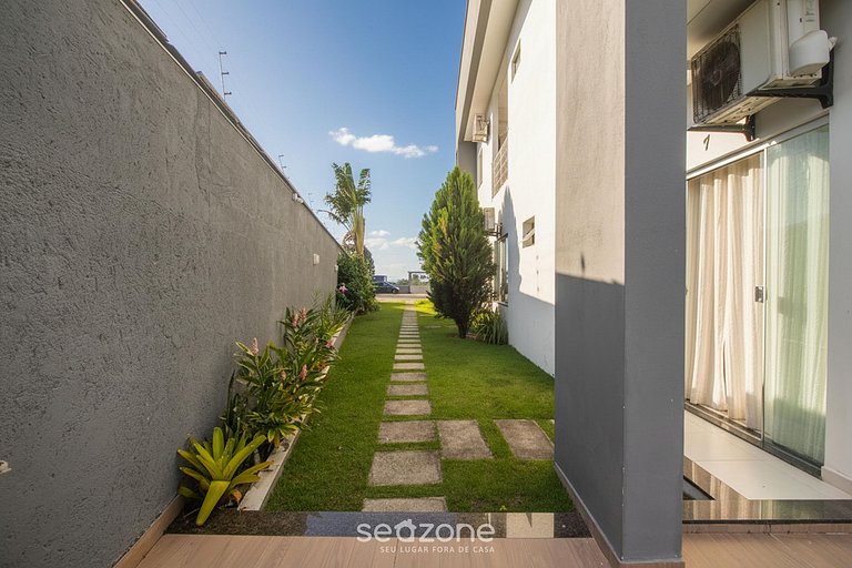 Apartamento en Condominio con Piscina VDV0014