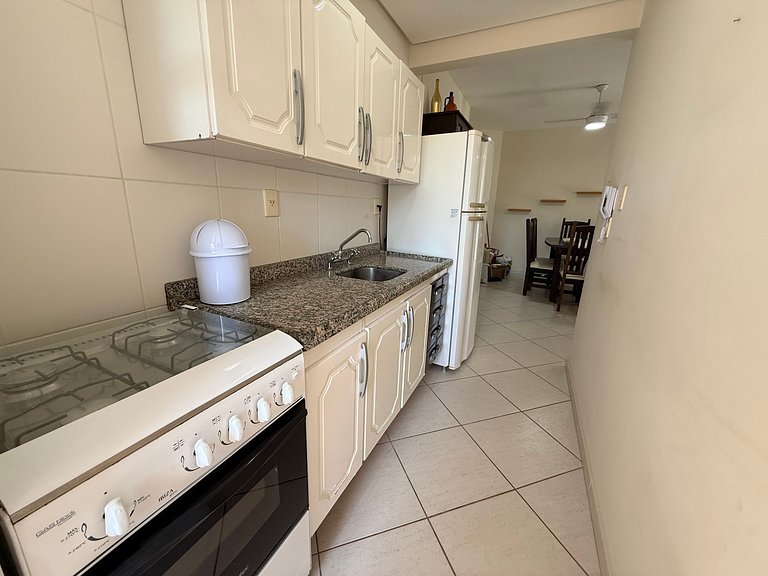 Apto con Parrilla a 190 m de la Playa PGA0205