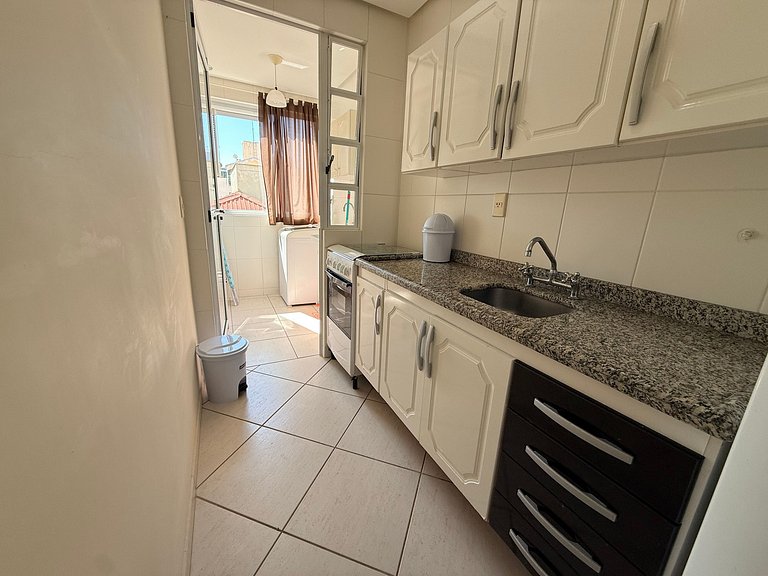 Apto c/ Churrasqueira a 190m da Praia PGA0205