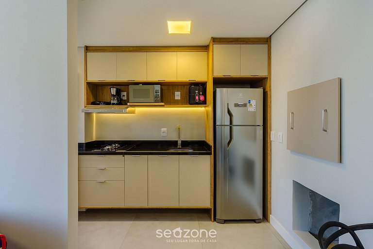 Apto en Condominio c/ Piscina y Garaje | MCP1104