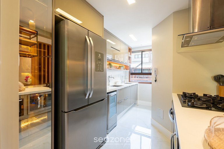 Casa 3 Suítes em Cond. c/ Piscina VLN0116