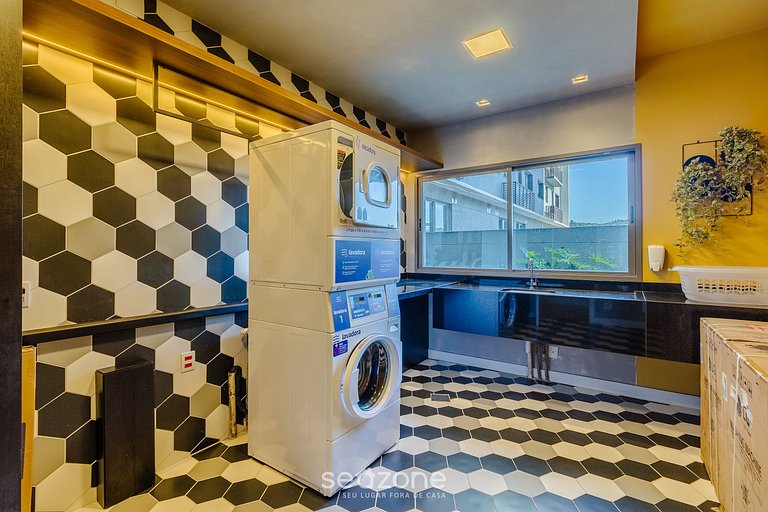 Apto em Condomínio c/ Piscina e Garagem MCP1104