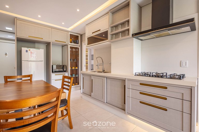 Apto 2Q c/ churrasq. prox da praia - BC - STL401