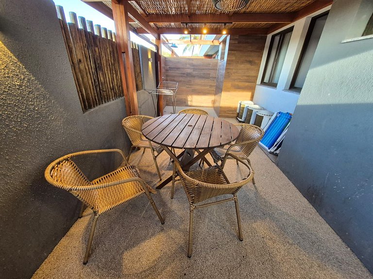 Apto em Cond. c/ Piscina a 350 m da Praia PLL0004