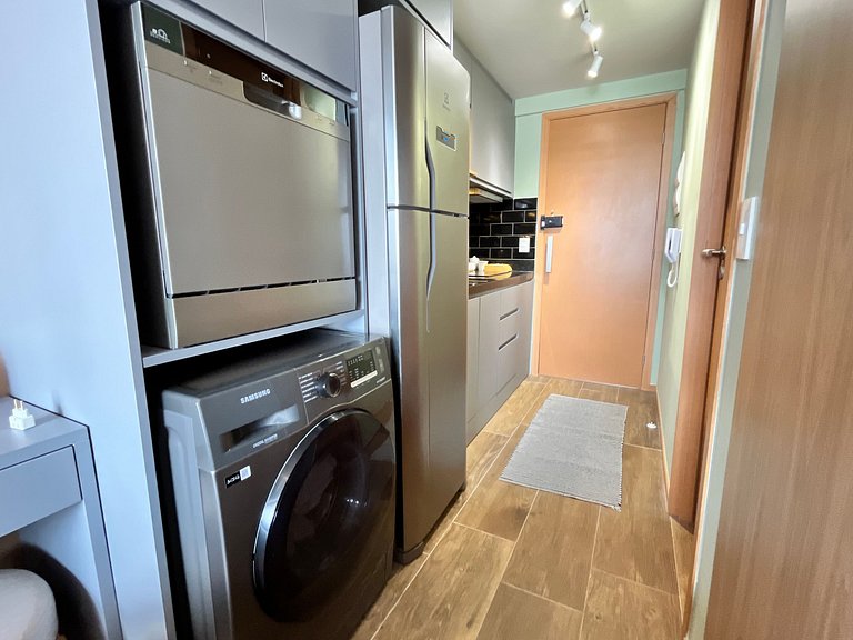 Studio a 750m do Mar em prédio c/ piscina EUB1601