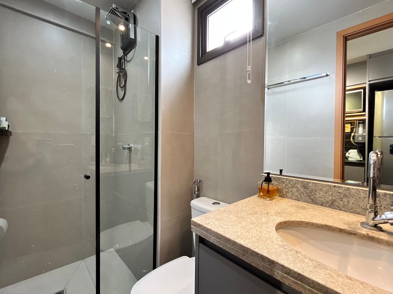 Studio a 750m do Mar em prédio c/ piscina EUB1601