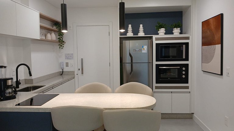 Apto 1Q em Cond c/ Piscina a 280m da Praia MHF1107