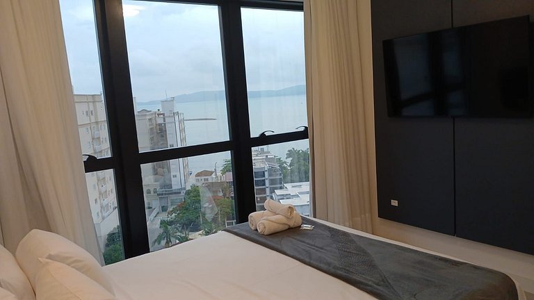 Apto 1Q em Cond c/ Piscina a 280m da Praia MHF1107