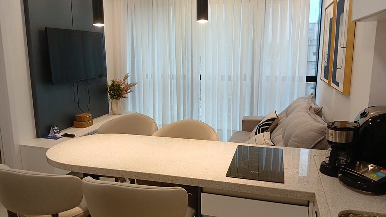 Apto 1Q em Cond c/ Piscina a 280m da Praia MHF1107