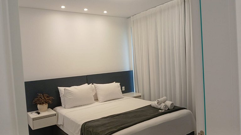 Apto 1Q em Cond c/ Piscina a 280m da Praia MHF1107