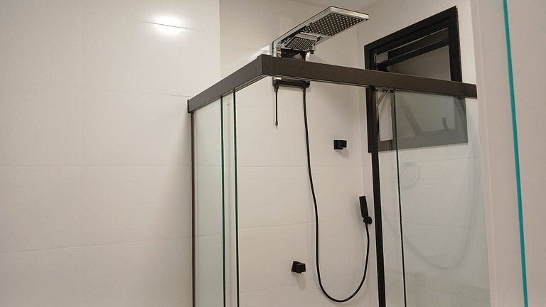 Apto 1Q em Cond c/ Piscina a 280m da Praia MHF1107