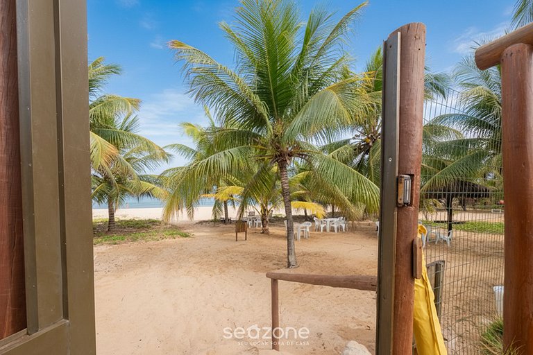 Casa em Cond. Pé na Areia Praia Itacimirim ISH0030