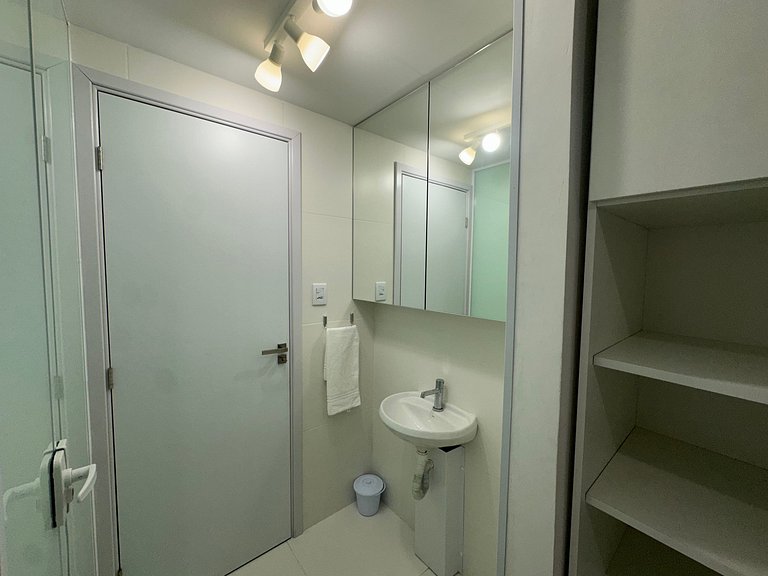 Estudio en Cond. con Piscina y Gimnasio SES0110