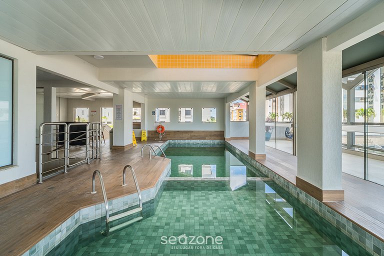 Ap en Cond. c/piscina climatizada Floripa CUR0716