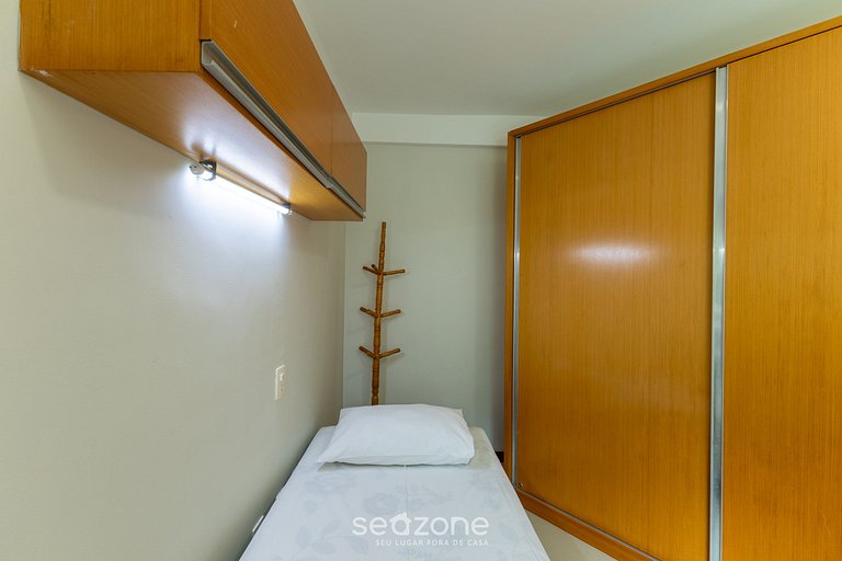 Apto c/ varanda a passos do mar em Ilheus ERW0301