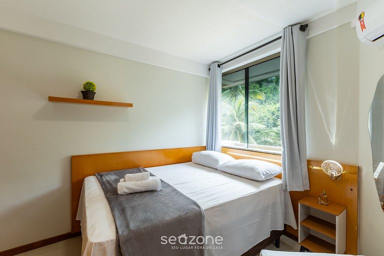 Apto c/ varanda a passos do mar em Ilheus ERW0301