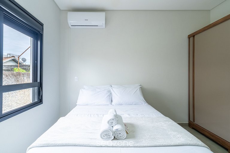 Apto con parrilla privada en Ingleses SJS0007