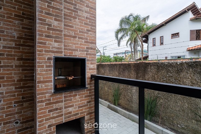 Apto con parrilla privada en Ingleses SJS0007