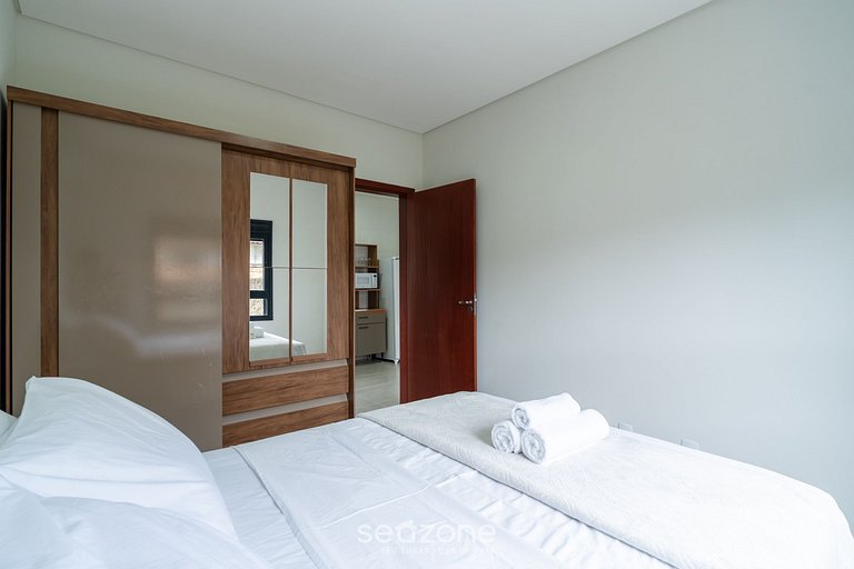 Apto c/ churrasq. privativa nos Ingleses SJS0007