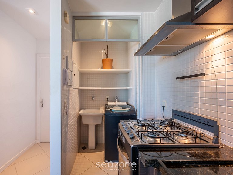 Estúdio em Prédio c/ Piscina e Academia MPZ0902