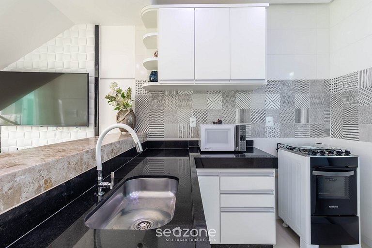 Apto em Cond. c/ Piscina a 400m da Praia EDT0018