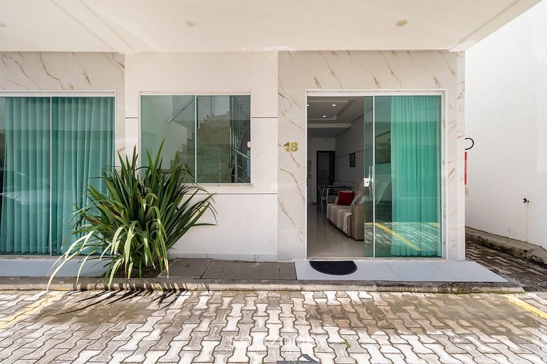 Apto em Cond. c/ Piscina a 400m da Praia EDT0018