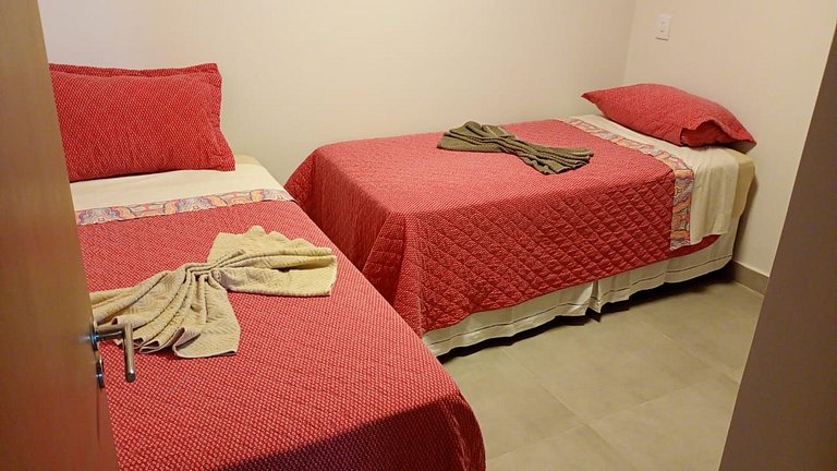 Apto de 3 Suites en Cond. con Piscina VLL0007