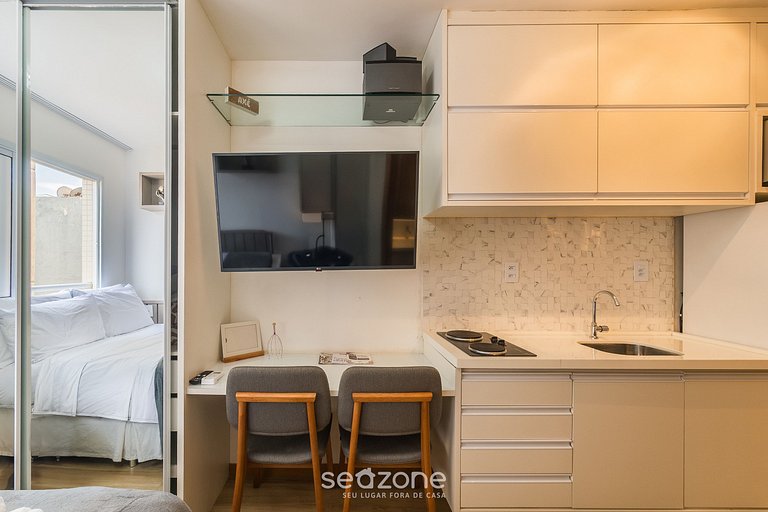 Studio em prédio à beira-mar de Salvador SMA0216