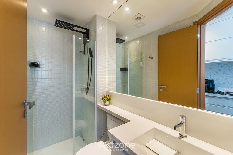 Studio em prédio à beira-mar de Salvador SMA0216