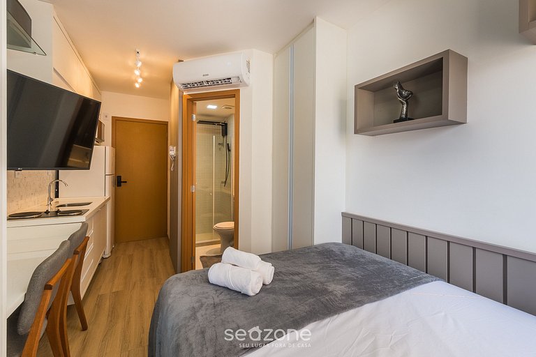 Estudio en edif. frente al mar de Salvador SMA0216