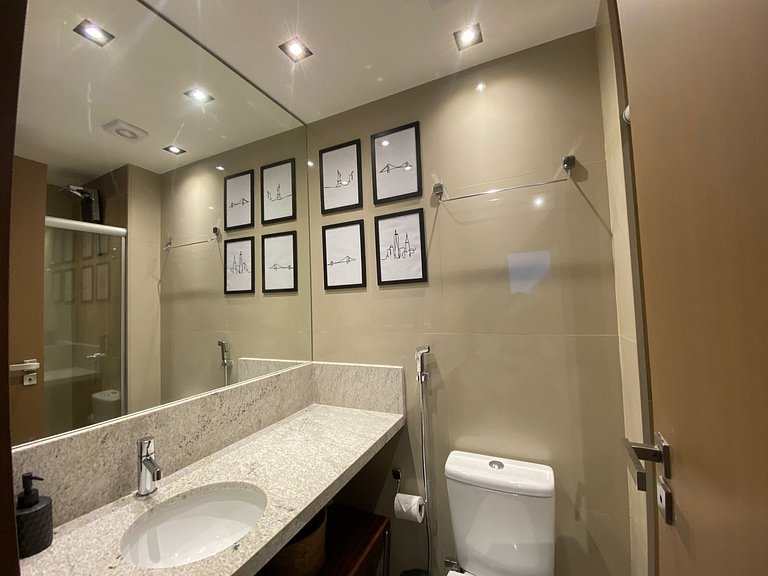 Apto c/ suite en cond. c/ gimnasio, Graça HGR0204