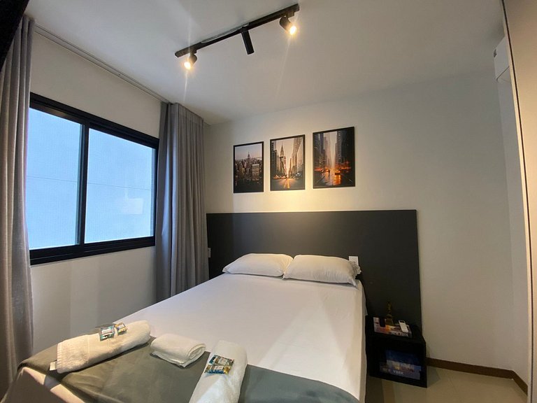 Apto c/ suite en cond. c/ gimnasio, Graça HGR0204