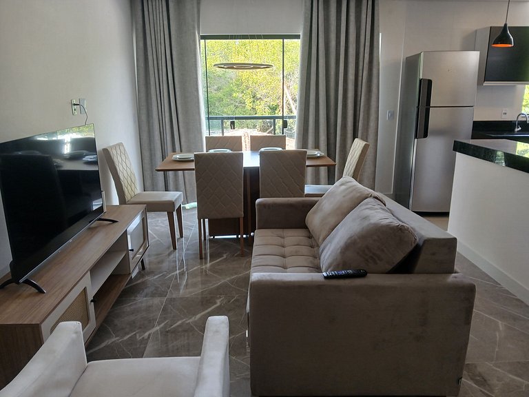 Apto en cond. c/ piscina a 350 m del mar PRY0107