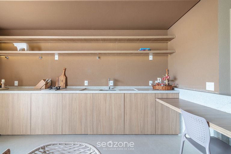 Estudio en Cond. con Piscina y Gimnasio CUO0114